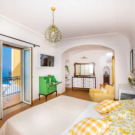 Zeus Villa