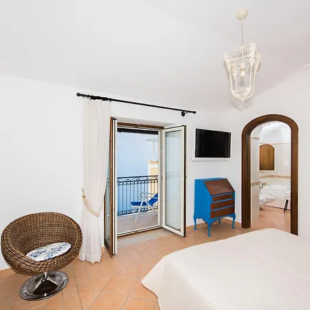 Zeus Villa